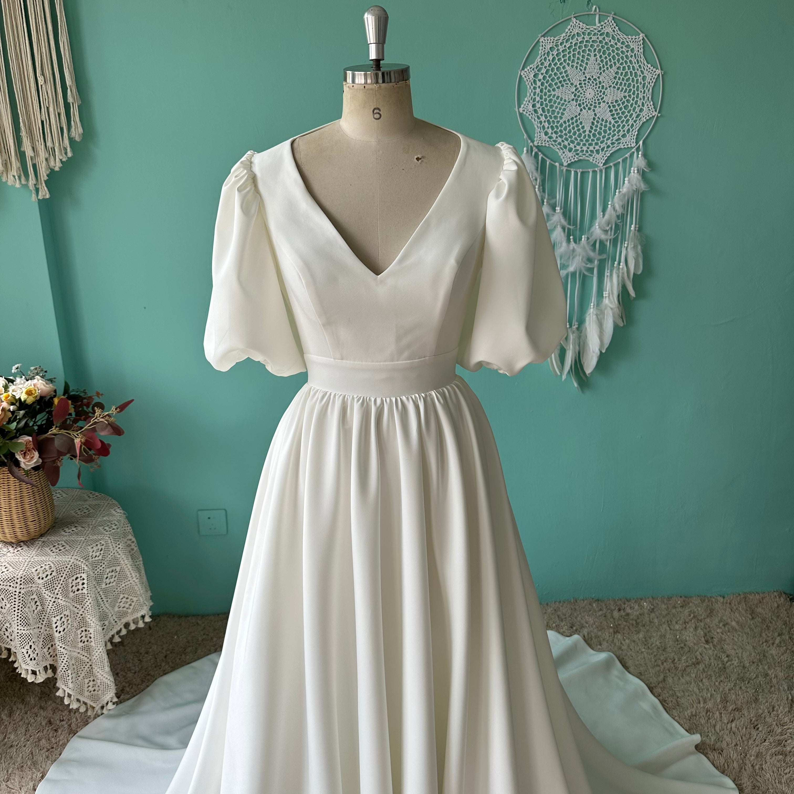 Women`s Wedding Dresses for Bride 2025 80`s Retro Bridal Gown