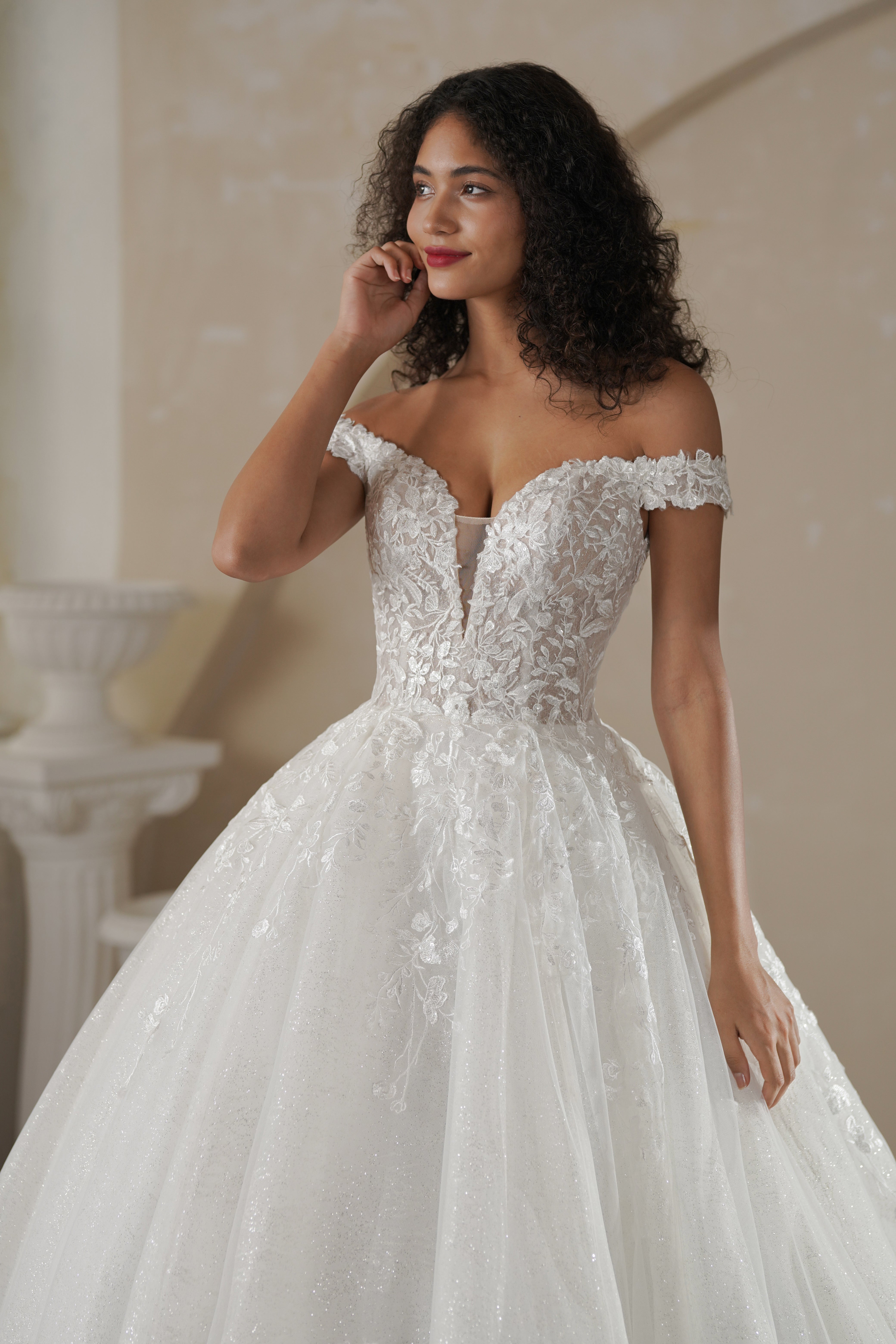 Boho wedding dress off shoulder sweetheart with lace applique